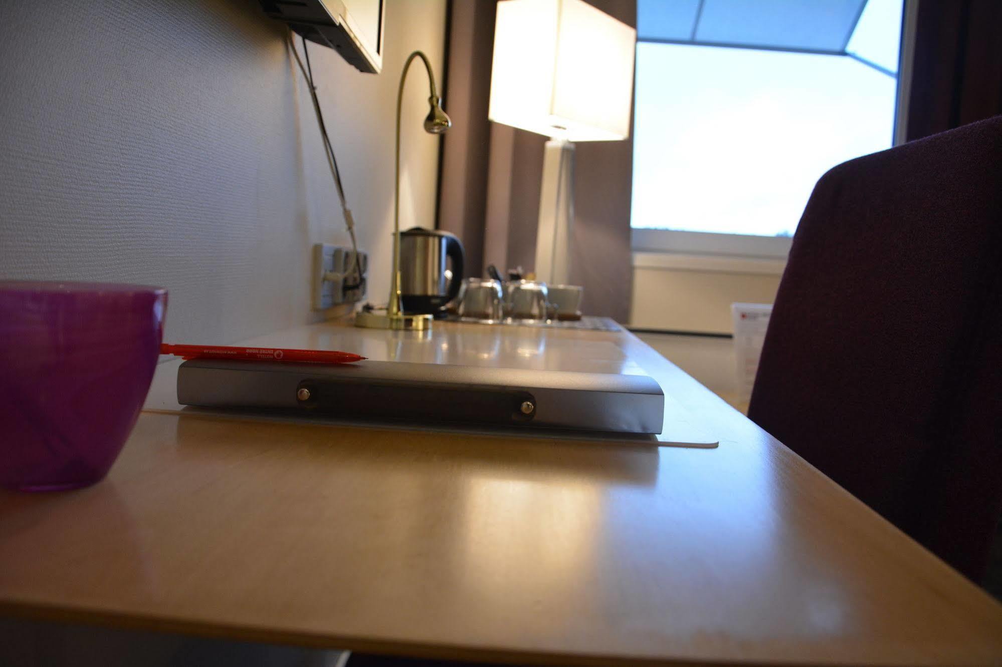 Hotell Entre Norr ウメオ エクステリア 写真