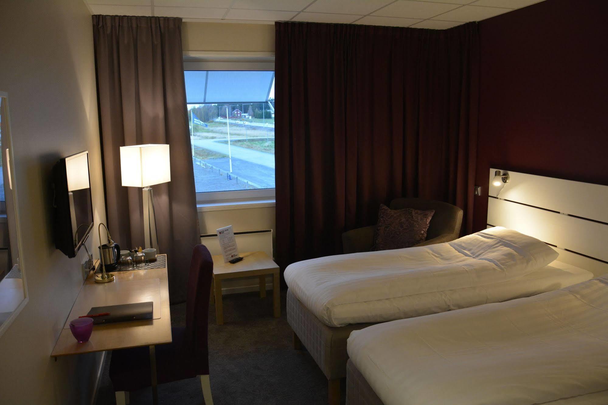 Hotell Entre Norr ウメオ エクステリア 写真